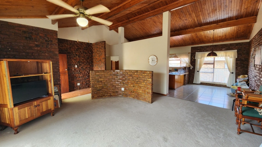 3 Bedroom Property for Sale in Hartenbos Central Western Cape